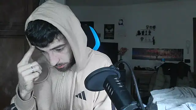 Snapshot of maestroboris95 chatting on 03-11-26, 10:32 maestroboris95 online show from 03-11-26, 10:32