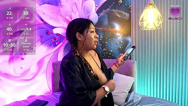 Snapshot of sabrina_lafaux_cr chatting on 02-15-26, 07:32 sabrina lafaux cr online show from 02-15-26, 07:32