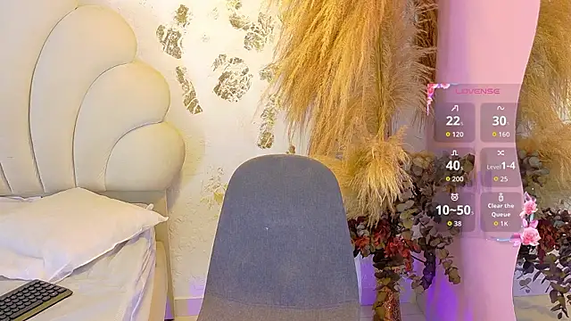 Snapshot of sabrina_lafaux_cr chatting on 02-27-26, 07:47 sabrina lafaux cr online show from 02-27-26, 07:47