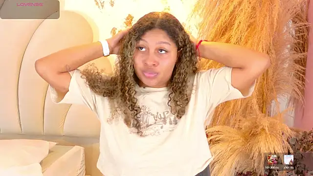 Snapshot of sabrina_lafaux_cr chatting on 03-02-26, 07:32 sabrina lafaux cr online show from 03-02-26, 07:32