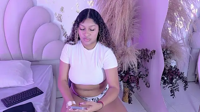 Snapshot of sabrina_lafaux_cr chatting on 03-11-26, 07:42 sabrina lafaux cr online show from 03-11-26, 07:42