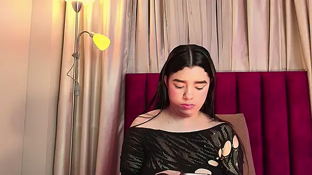 ValeriaBlythe online show from 03-13-26, 06:47