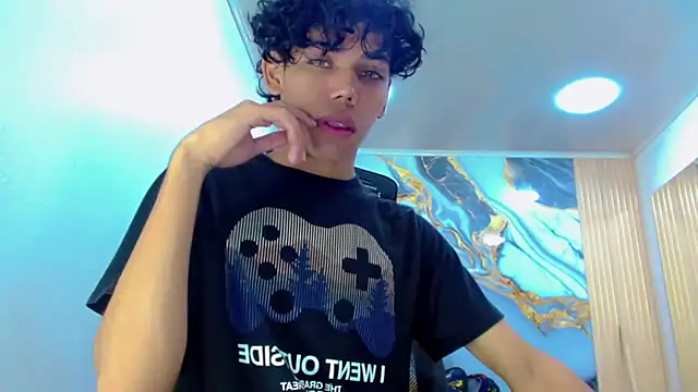 DaviidBuckx  online show from 02-19-26, 02:18