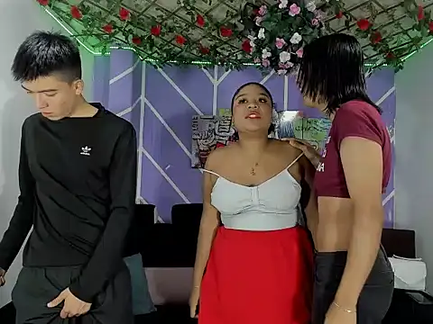 Lizeth hot2002 online show from 02-14-26, 01:24