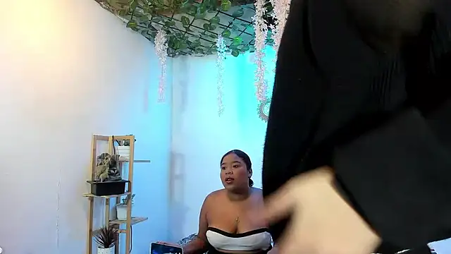 Lizeth hot2002 online show from 02-25-26, 01:26