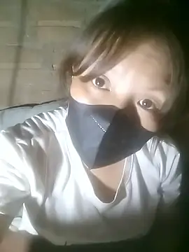 Snapshot of Yang-my- chatting on 03-13-26, 04:02 Yang-my- online show from 03-13-26, 04:02