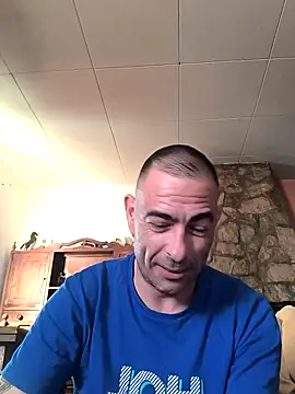 Snapshot of Erchipi chatting on 05-14-26, 06:15 Erchipi online show from 05-14-26, 06:15