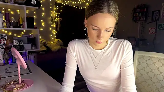 amily sunray online show from 02-13-26, 01:51