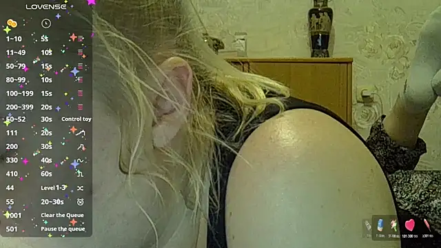 CurvyWild Lady30 online show from 03-17-26, 08:12