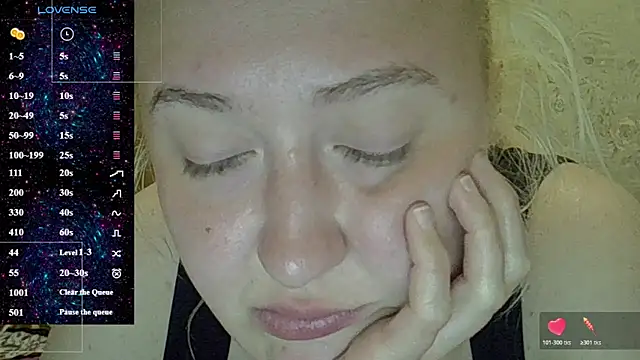 Snapshot of CurvyWild_Lady30 chatting on 05-14-26, 07:53 CurvyWild Lady30 online show from 05-14-26, 07:53