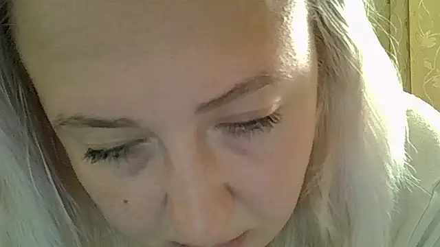 Snapshot of CurvyWild_Lady30 chatting on 06-10-26, 11:31 CurvyWild Lady30 online show from 06-10-26, 11:31