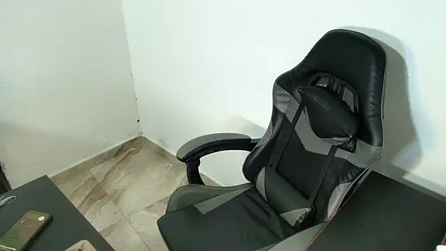 Xanderstone00 online show from 02-18-26, 07:43