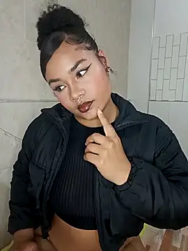 BrianaSweetxxx online show from 04-26-26, 05:27