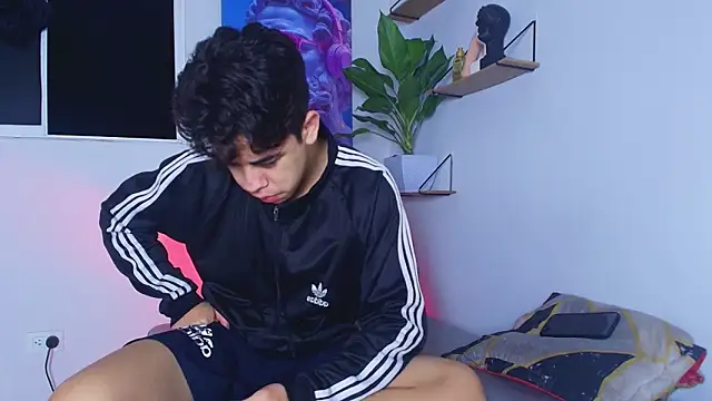 Gael moon  online show from 02-26-26, 02:43