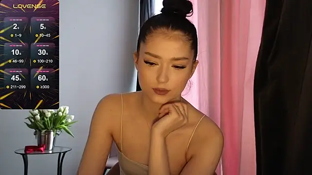 Whitney11 1131 online show from 03-09-26, 07:56