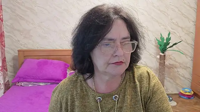 Snapshot of xMaryxAnne chatting on 05-24-26, 05:18 xMaryxAnne online show from 05-24-26, 05:18