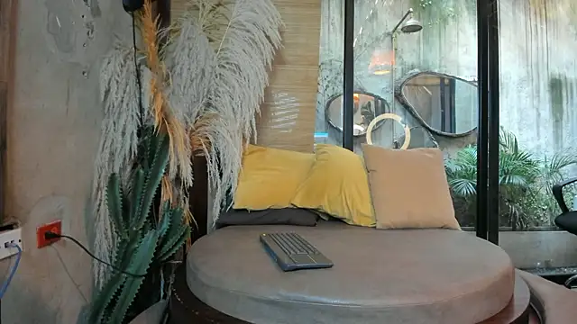 sophieBlair  online show from 02-26-26, 07:13