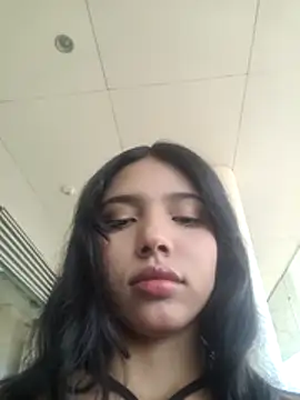 Snapshot of jadelaurent chatting on 02-27-26, 07:47 jadelaurent online show from 02-27-26, 07:47