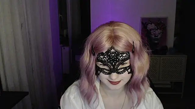 LunaXcherry online show from 02-23-26, 08:28