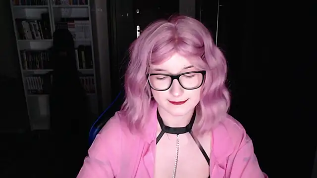 LunaXcherry online show from 03-06-26, 06:26