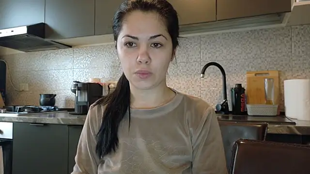 Snapshot of Sofimoon26 chatting on 02-11-26, 09:47 Sofimoon26 online show from 02-11-26, 09:47