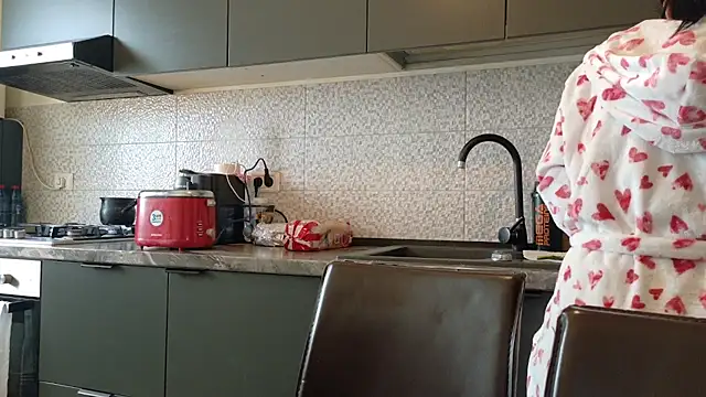 Snapshot of Sofimoon26 chatting on 02-12-26, 09:59 Sofimoon26 online show from 02-12-26, 09:59