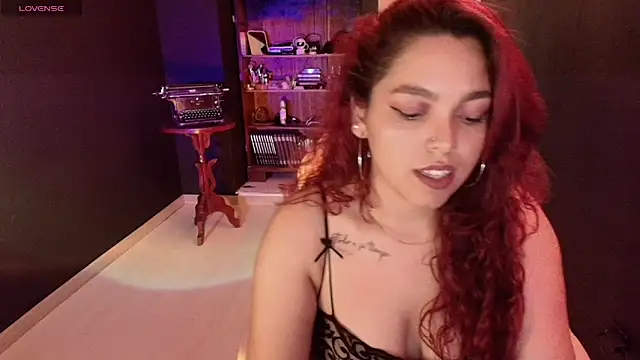 scarlett velvet  online show from 02-20-26, 12:07