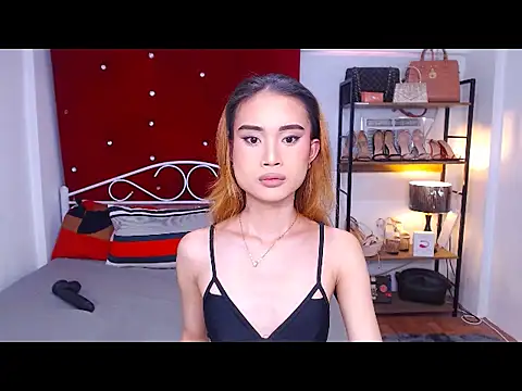 Snapshot of JuicyCockThea chatting on 02-15-26, 08:35 JuicyCockThea online show from 02-15-26, 08:35