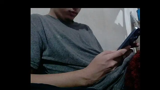 Snapshot of Rodri1k chatting on 02-16-26, 03:35 Rodri1k online show from 02-16-26, 03:35