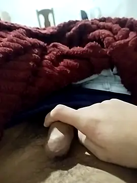 Snapshot of Rodri1k chatting on 02-18-26, 06:20 Rodri1k online show from 02-18-26, 06:20