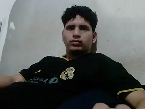 Snapshot of Rodri1k chatting on 02-20-26, 05:15 Rodri1k online show from 02-20-26, 05:15