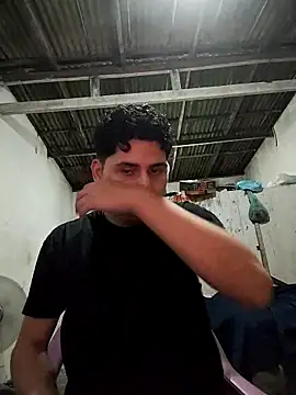 Snapshot of Rodri1k chatting on 03-12-26, 04:51 Rodri1k online show from 03-12-26, 04:51