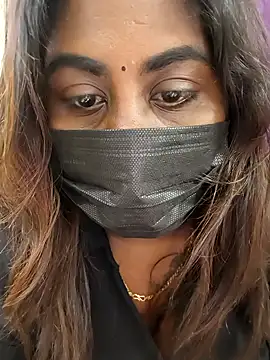 Snapshot of Revanthika-27 chatting on 03-10-26, 07:52 Revanthika-27 online show from 03-10-26, 07:52