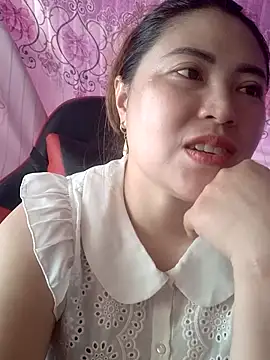 Snapshot of yun_2006 chatting on 06-11-26, 06:11 yun 2006 online show from 06-11-26, 06:11