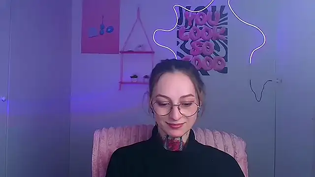 Esmi Winter online show from 03-08-26, 06:28