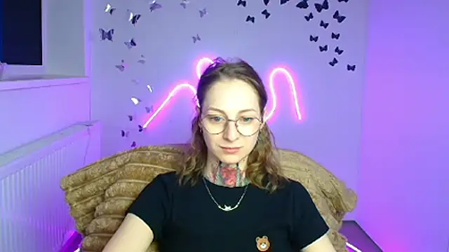 Esmi Winter online show from 04-02-26, 11:52