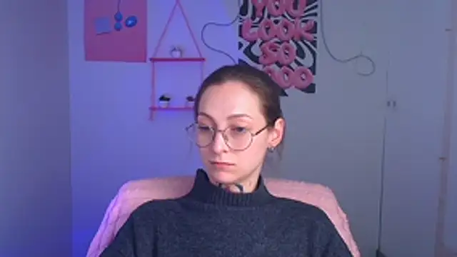 Esmi Winter online show from 04-23-26, 12:29