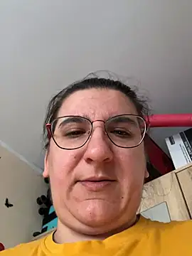 Snapshot of dana92vat chatting on 03-11-26, 10:21 dana92vat online show from 03-11-26, 10:21