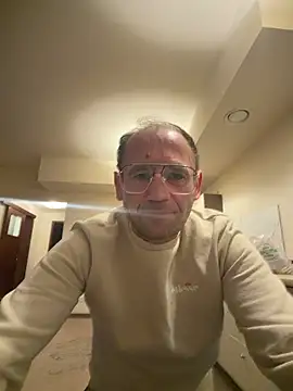 Roland987888 online show from 03-18-26, 06:11