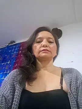 Snapshot of Alexamontiel_ chatting on 03-12-26, 03:12 Alexamontiel online show from 03-12-26, 03:12