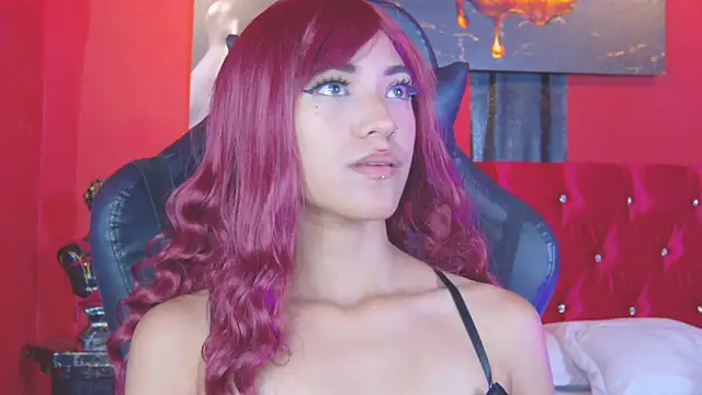 Snapshot of katie_rougee_ chatting on 02-19-26, 09:00 katie rougee online show from 02-19-26, 09:00