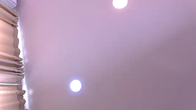 Snapshot of SaraLugo chatting on 06-13-26, 06:28 SaraLugo online show from 06-13-26, 06:28