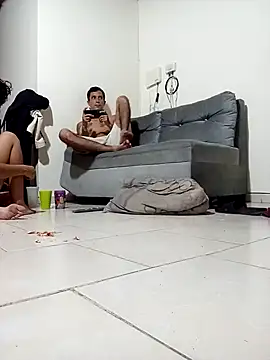 Max and anny online show from 04-11-26, 01:10