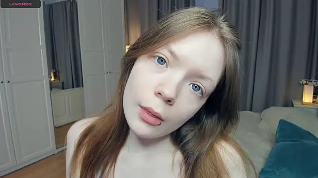 LavenderMitten online show from 04-26-26, 05:38