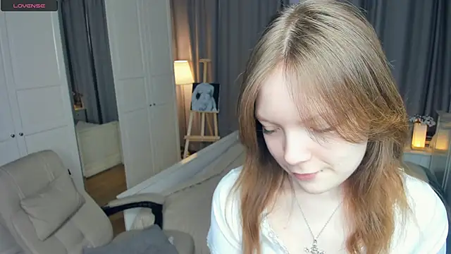 LavenderMitten online show from 04-30-26, 05:36