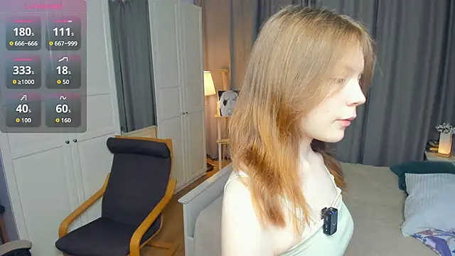 LavenderMitten online show from 06-14-26, 05:42
