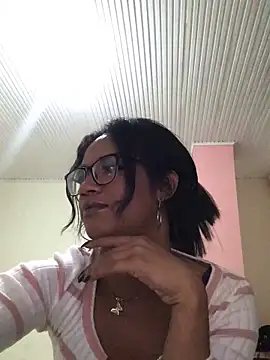Snapshot of horny_brii chatting on 04-27-26, 12:30 horny brii online show from 04-27-26, 12:30