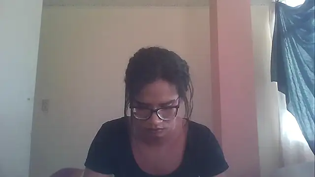 Snapshot of horny_brii chatting on 06-11-26, 10:41 horny brii online show from 06-11-26, 10:41