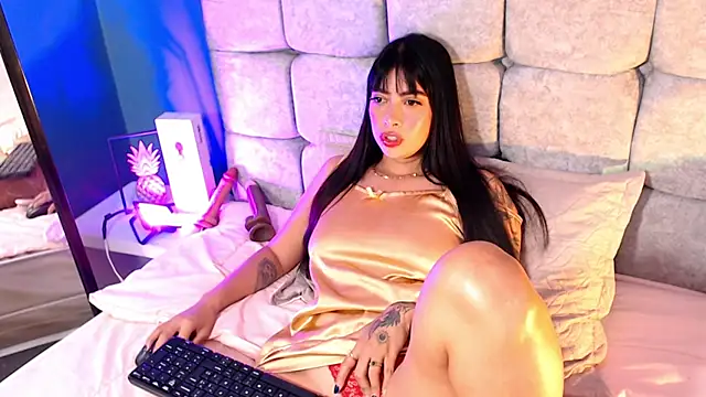 Snapshot of Blue_Aura_ chatting on 03-09-26, 02:21 Blue Aura online show from 03-09-26, 02:21