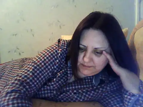 LockyCharm111 online show from 04-22-26, 06:20